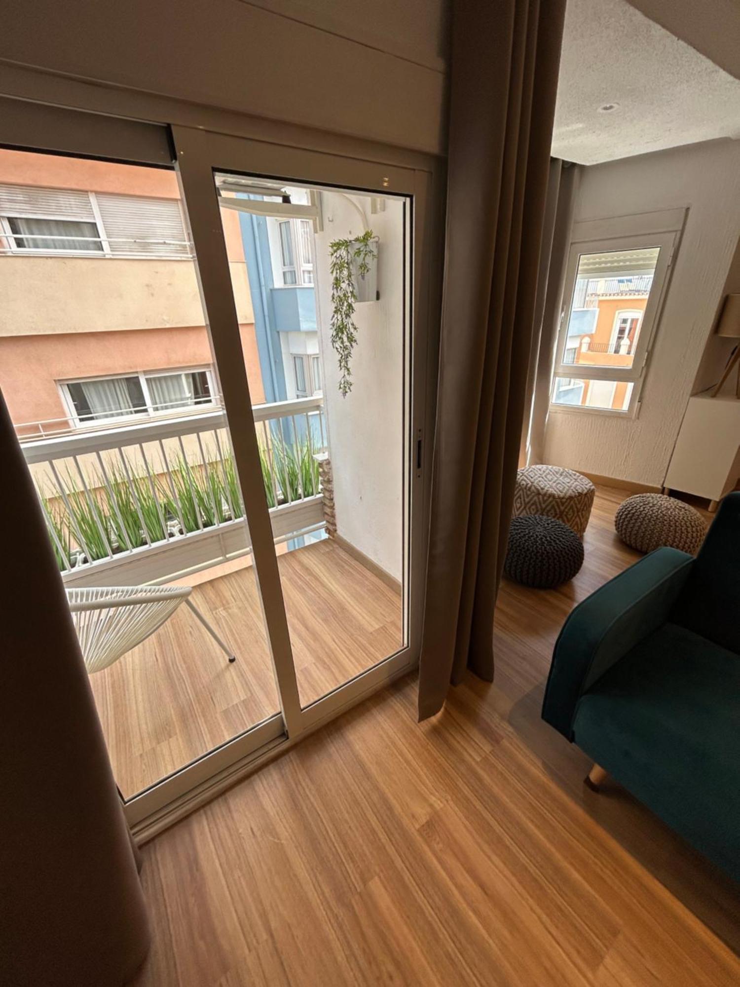 Ch Apartments Аликанте Екстериор снимка
